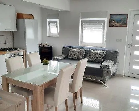 Popovic Apartment *