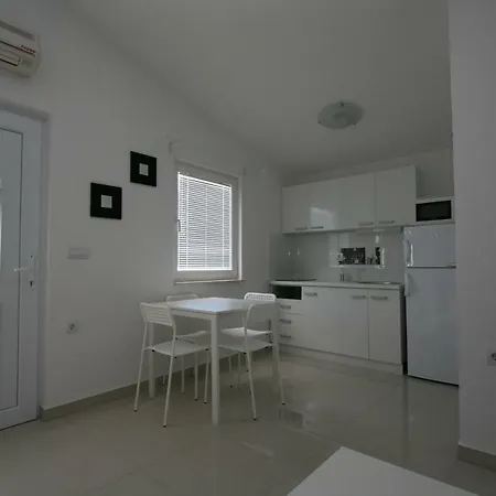 Apartment Popovic *